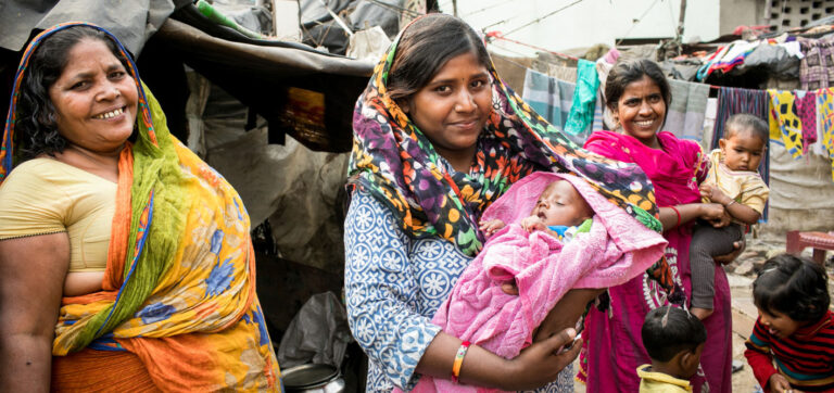 Mujeres en el slum - Semilla para el Cambio