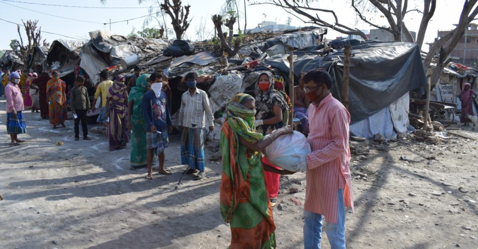 Semilla para el Cambio - reparto de comida slums